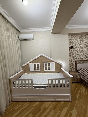 Uşaq çarpayısı Детская кроватка - Ölçü: təxmini 90x190 sm - Döşək — 1