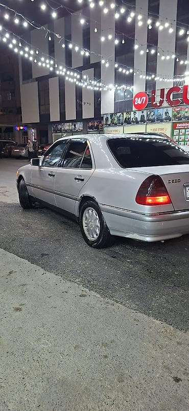 dəmir kalot: Mercedes-Benz C 200: 2 l | 1993 il Sedan — 5