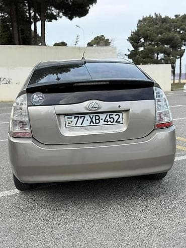 prius qiymet: Toyota Prius: 1.5 l | 2006 il Hetçbek — 2