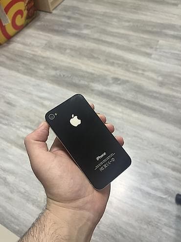 ayfon 4 s: IPhone 4S, 16 GB, Qara — 2