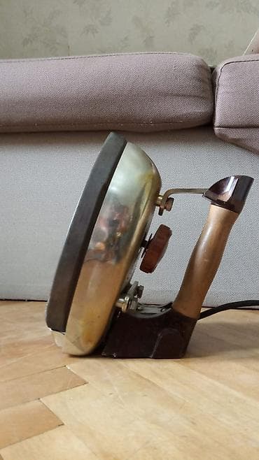 Автозапчасти: Qədimi ütülər. Ədədi 25 man — 3