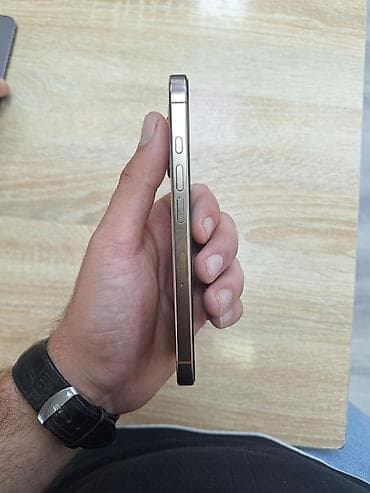 IPhone 16 Pro, 256 GB, Qızılı, Face ID — 2