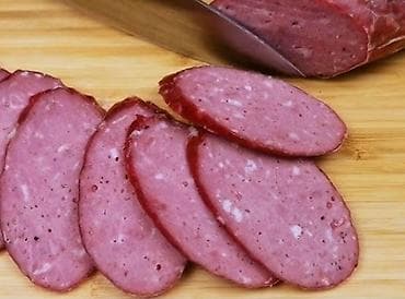 Salam.evde hazirlanan halal kesib dana ve toyuq eti ile kalbasa ve