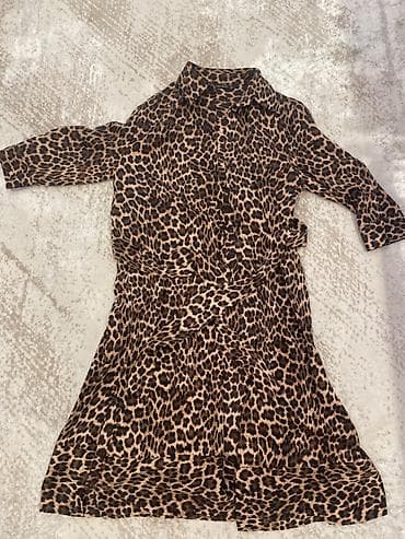 Zara don. XS ölçü Se də gedir. Yeni kimidir. Əlaqə üçün Whatsapp’a — 2