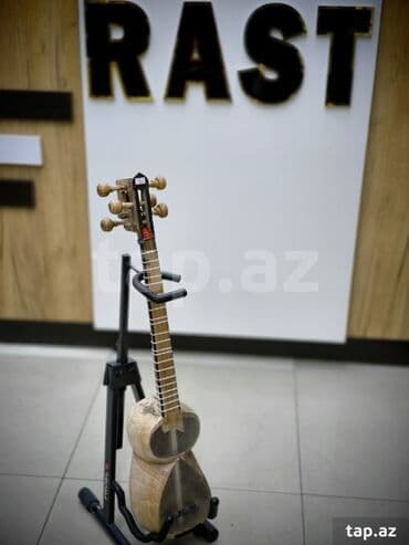 qara tut: Tar yeni hazırlanıb Gövde: Tut ağacı Qol; qara qoz Aşıqlar fıstıq — 1