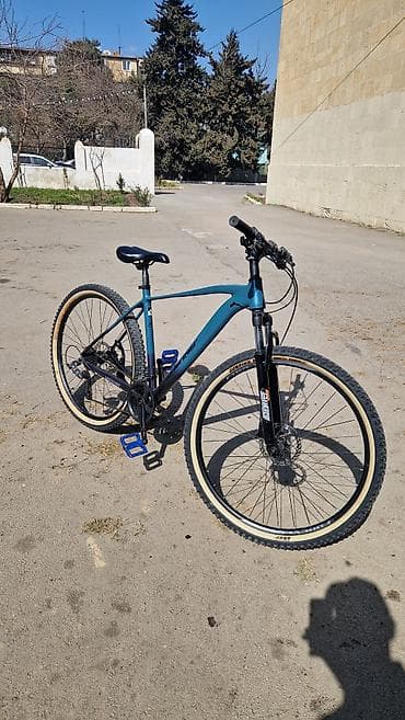 Dağ/şosse hibrid velosipedi - Alüminium gövdə, aerodinamik dizayn;