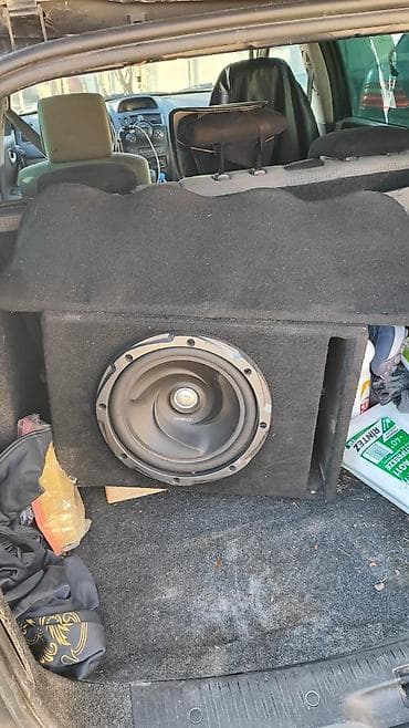 Avtomobil üçün akustik sistem dəsti - Subwoofer: Kenwood markalı bas