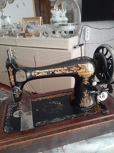 sfinks satilir: Antik tikiş maşını – The Singer Manufacturing Co. - Mexaniki, əl — 3