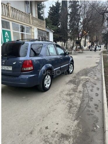 qadınlar ucun maşınlar: Kia Sorento: 2.4 l | 2005 il Ofrouder/SUV — 3