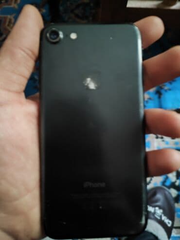 ipad 8 nesil: IPhone 7, Qara, Barmaq izi — 2