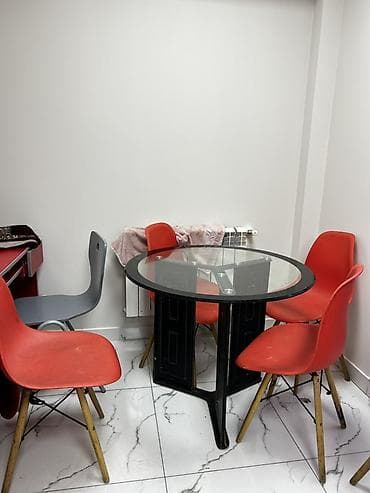 komputer masa: Şüşə üstlü dairəvi masa və stul dəsti - Masa: dairəvi formalı, qalın — 1