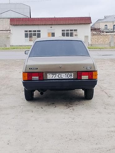 Motonəqliyyat: Lada Samara Sedan - Kuzov: 4 qapılı sedan, “bej/qəhvəyi” rəngli, qara — 2