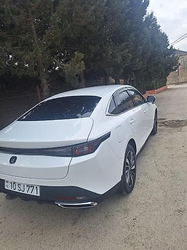 Yağlar və avtokimyəvi maddələr: Changan Eado: 1.5 l | 2025 il 7000 km Sedan — 7