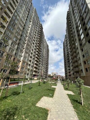 Kirayə verilir: geniş və rahat 4 otaqlı mənzil Tbilisi prospektində