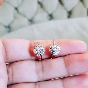 Sırğa, Çəhrayı qızıl, 585 Əyar, 223 g