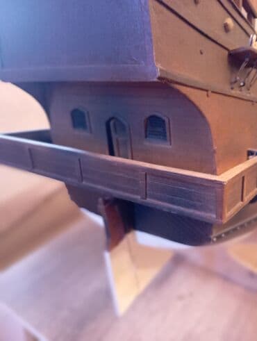 10 cent kaç manat: Taxta maket gəmi – 17-ci əsr tipli üç dirəkli yelkənli kalyon - — 9