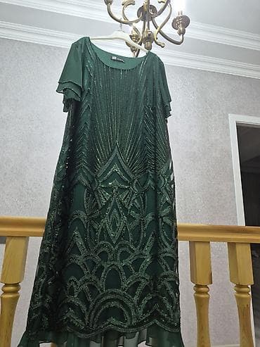 Женская одежда: Tünd yaşıl rəngdə zərli ziyafət geyimi - Model: qısa qollu, yumru — 1