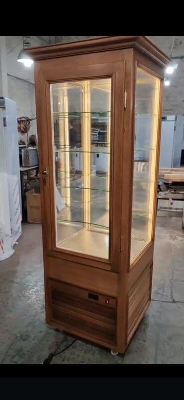 şüşəli soyuducular: Məhsul: Şüşəli soyuducu vitrinlər (pastry/dessert display) — 1