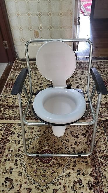 Daşınan komod kreslosu (tualet stulu) - Metal karkaslı, möhkəm və — 2