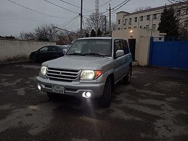 qara niva sekilleri: Mitsubishi Pajero iO / Pinin, gümüşü rəng, 5 qapılı kompakt SUV. - — 3