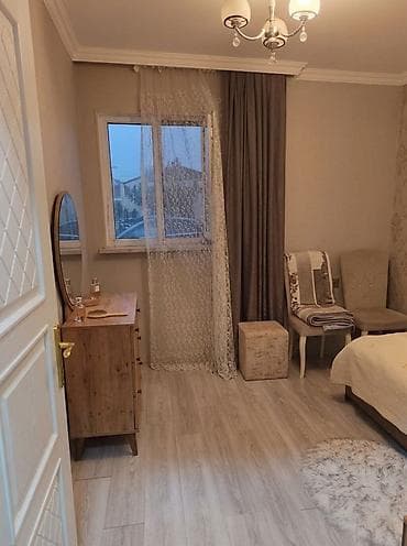 rent house: Xırdalanda 11 nömrəli məktəbin yanında 51 kv həyət evimi satiram.E-2 — 1