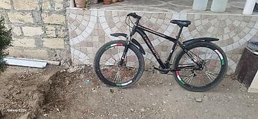 Şəhər və yüngül off-road sürüşləri üçün dağ velosipedi. - Çərçivə