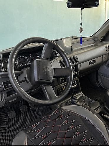 volta vs 1: Opel Frontera A – 5 qapılı SUV Texniki xüsusiyyətlər: - Yanacaq — 4