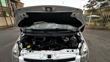 kia ceed 2010: Ford Transit: 2.4 l | 2010 il 188000 km Van body type — 7