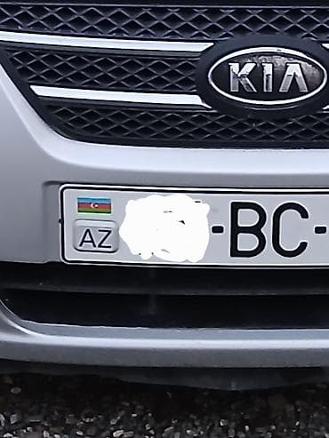 mercedes hetçbek: Kia Ceed hatchback, gümüşü rəng. - Kuzov: 5 qapılı hatchback, arxa — 3