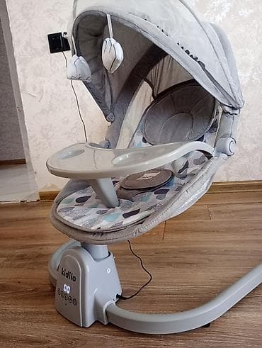 Beşiklər: Oğlan və qız üçün, Beşik, Yellənmə mexanizm ilə — 2