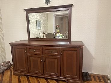dolab ofis: Klassik üslubda, güzgülü bufet-konsol dəsti. Komplekt: güzgü + alt — 2
