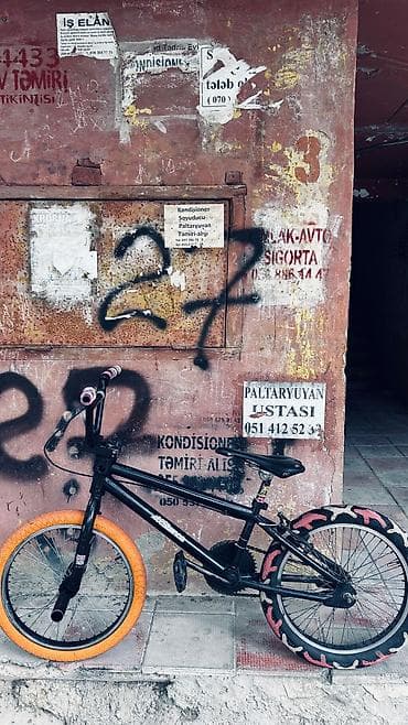 velpsiped: Orginal bmx 800alinib 3ay islenib işlək vəziyyətdədir — 2