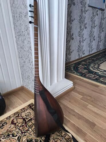 ucuz gitara satisi: Elektro saz – quraşdırılmış preamp və tuner ilə. Xüsusiyyətlər: - — 4