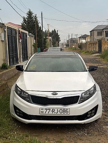 Kia Optima: 2.4 l | 2011 il Sedan