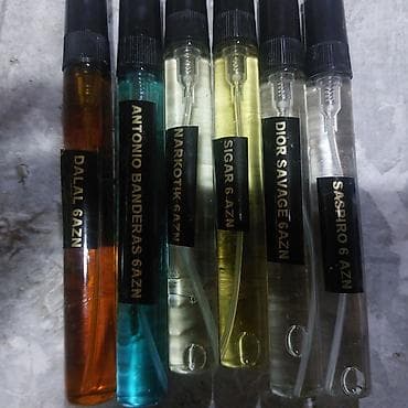 Məhsul: Sprey tipli kisə ölçülü ətirlər Təsvir: - Şüşə roll-on/spray