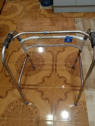 Portativ tualet kreslosu və gəzinti çərçivəsi (walker) dəsti - — 2