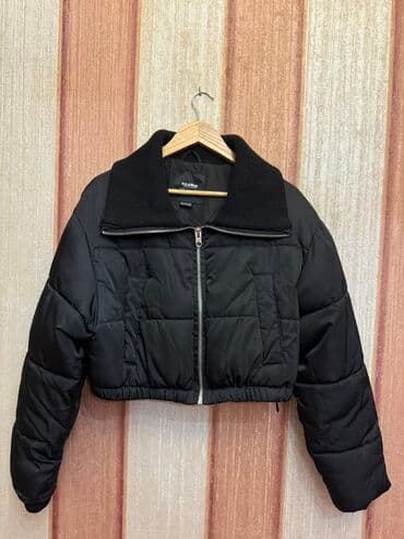 женские стеганные куртки: Qadın qısa şişmə gödəkçə - Rəng: qara - Model: qısa (crop) kəsim - — 1