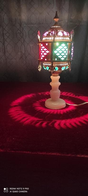 masa üsdü: Şərq üslubunda antik - təqribən 1950-1970 çi illərə aid gözəl stolüstü — 2