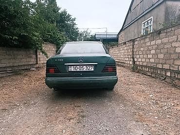 Транспорт: Mercedes-Benz E 300: 3 л | 1994 г. Седан — 9