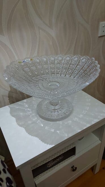 Otaq bitkiləri: Kəskin naxışlı şüşə/q kristal meyvə qabı – ayaqlı model - Material — 1