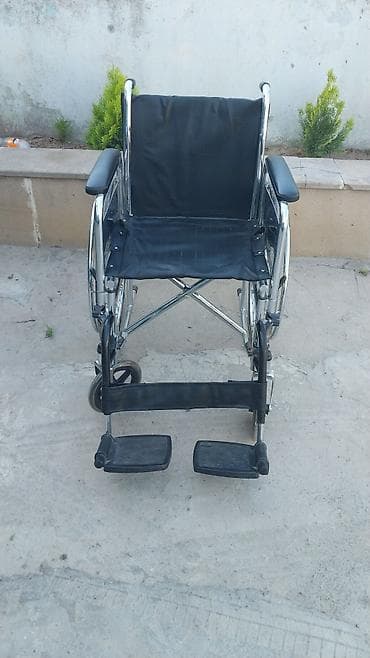 Əlil arabası Təzədir satılır yaxşı vəziyyətdədir heç bir problemi