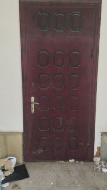 Qoruyucu plyonka və şüşələr: Metall qapılar – müxtəlif modellər - Material: möhkəm metal — 2