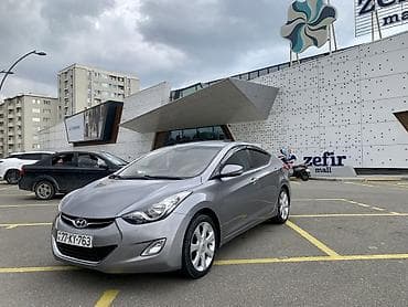 c 280: Hyundai Elantra: 1.8 l | 2011 il Sedan — 7