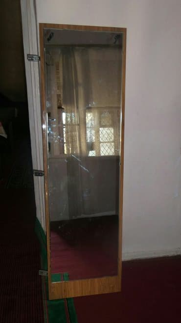 işlənmiş güzgülər: Güzgü Döşəmə üstü, Kvadrat, Sadə — 2