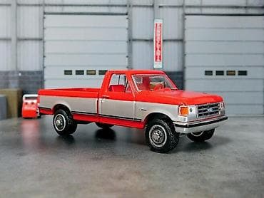 hot wheels premium: Greenlight Ford F-150 modeli

Model bağlıdır. Amerikadan alınıb — 2