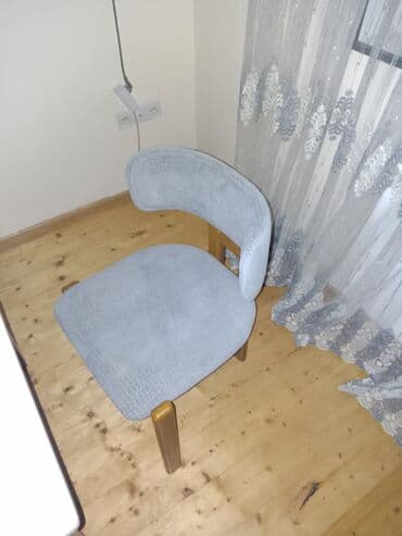 Ev üçün digər mallar: Qonaq otağı üçün, İşlənmiş, Açılan, Dördbucaq masa, 6 stul — 4