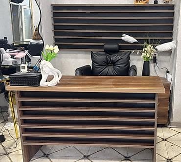 *OFIS MASASI* Qiymət *150 AZN* ünvan Qarayev Zülfiyyə ZB