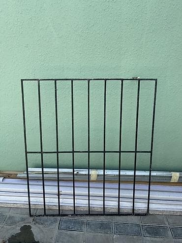 rawotka: Metall pəncərə barmaqlığı
Uzunlugu-1 metr
Eni-90 sm — 1