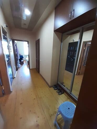 bakida tecili satilan 1 otaqli menziller: Bakı, 2 otaqlı, Köhnə tikili, m. Qara Qarayev, 70 kv. m — 9