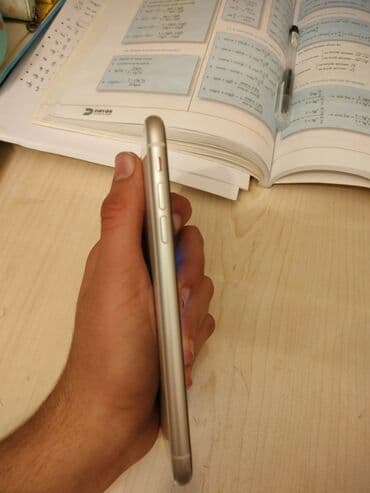 Apple iPhone: IPhone 11, Ağ, Face ID — 5